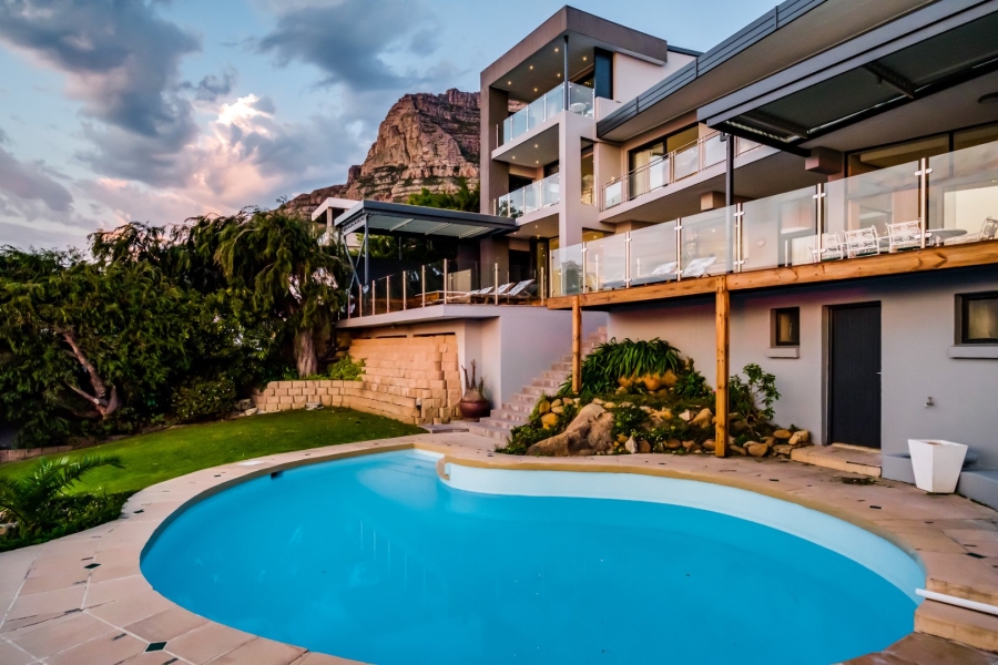 7 Bedroom Property for Sale in Camps Bay Western Cape